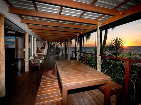 AMITY SHAWS - Accommodation Search 2