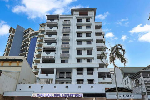 An Abode On Abbott - In The Heart Of The City - Accommodation Search 2