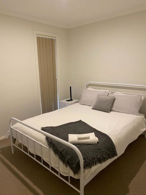 An Executive 3 Bedroom New House, All To Yourself - Accommodation Search 3