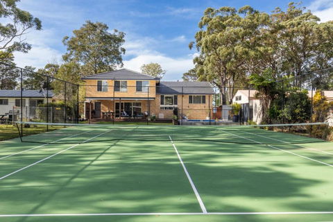 Anglesey - Pet Friendly With Pool & Tennis Court - 4 Mins Walk To Beach - Accommodation Search 3