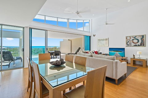Airlie Beach Townhouse - Accommodation Search 0