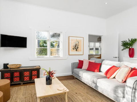 Alkira - Accommodation Search 1