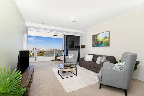 Amazing River View - 3 Bedroom Apartment - Brisbane CBD - Netflix - Fast Wifi - Carpark - Accommodation Search 3