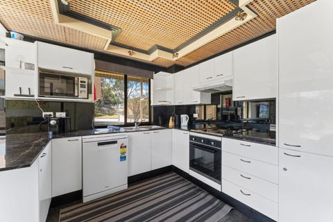 Alpine Mountain View 39 - 3BR L Swimming Pool L Air-Con L WiFi - Accommodation Search 2