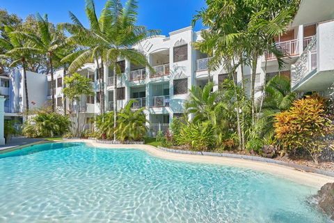 Alassio Apartments With Direct Pool Access Palm Cove - Accommodation Search 2