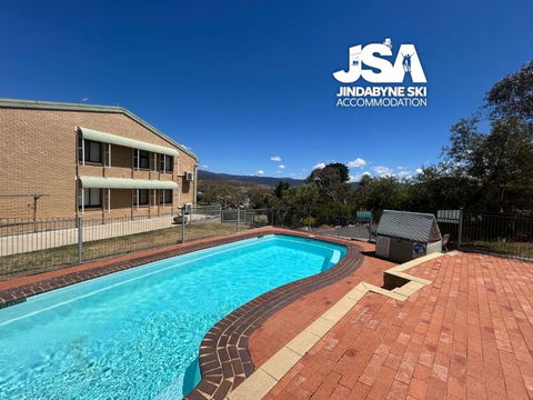 Alpine Mountain View Kirwan 9 - Accommodation Search 0