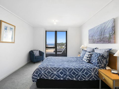 Apartment 11 Pacific Apartments - Accommodation Search 4