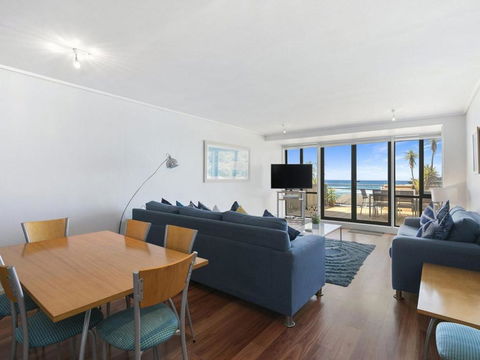 Apartment 11 Pacific Apartments - Accommodation Search 1