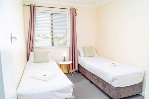 Apartment 12 - Accommodation Search 4
