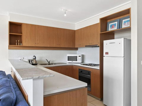 Apartment 29 Pacific Apartments - Accommodation Search 4