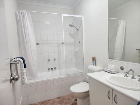 Apartment In Apollo Quays Resort With Shared Jetty - Accommodation Search 2