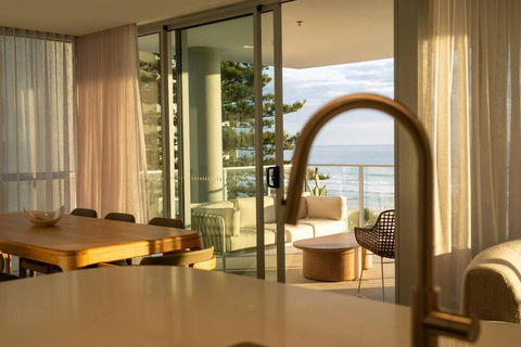 Apartment In Palm Beach - Accommodation Search 3