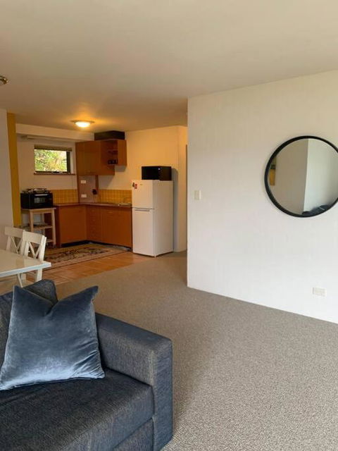 Apartment Minutes To Lake - Accommodation Search 4
