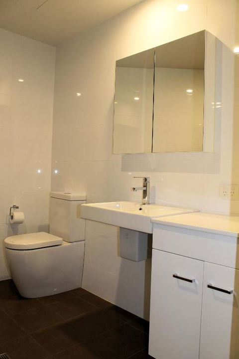 Apartment On King Street - Accommodation Search 3