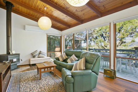 Apollo Bay People N Paws - Accommodation Search 2