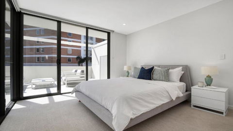 Apollo Short Walk To Beach Accom Holidays - Accommodation Search 4