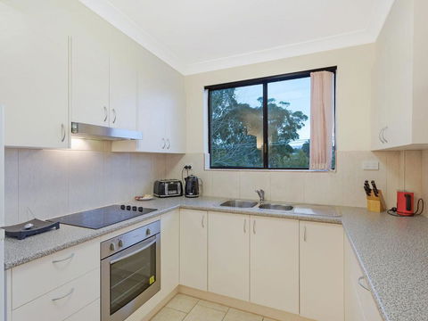 Apollo Unit 8 1st Floor - Accommodation Search 4