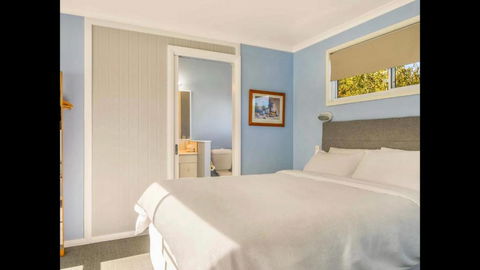 Apple Tree Cottage - Comboyne Mountain Cottages - Accommodation Search 3