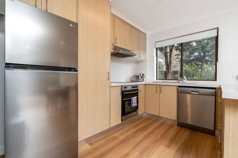Apt In Kingston - 10min To Lake Burley Griffin - Accommodation Search 1