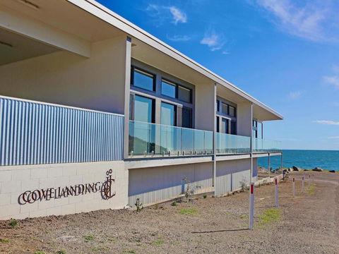 Apt02-The SS James Comrie - Accommodation Search 2