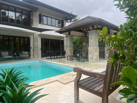 AQUA Beachfront Villa Port Douglas - Accommodation Search 3