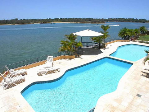 Aqua Linea 6 Noosa Parade 82 - Accommodation Search 2