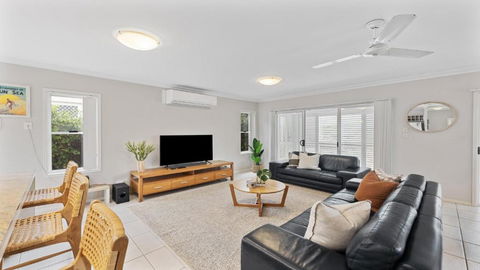 Aqua Links 70 The Drive Yamba - Accommodation Search 2