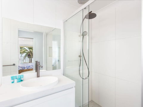 Aqua Palm With Sweeping One Mile Views - Accommodation Search 4