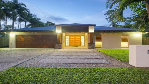 Aqua - Pecten Port Douglas - Accommodation Search 0