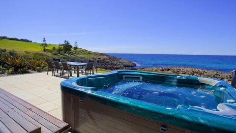 Aqua - Accommodation Search 1