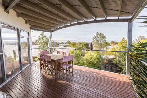 Aqua Vista - Accommodation Search 2