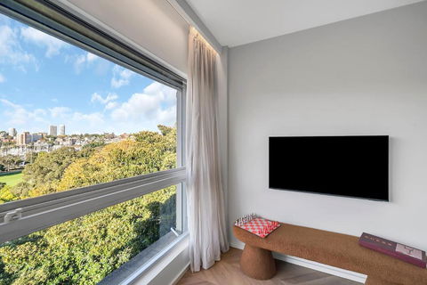 Aquarius - Luxe Inner City Abode - Accommodation Search 4