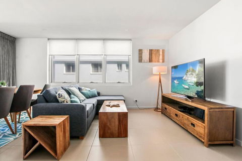 Aquaview Unit 304 Kings Beach - Accommodation Search 4