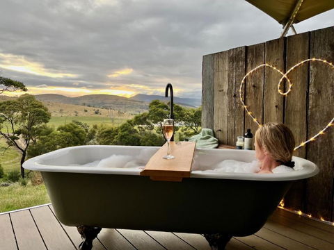 Aquila Eco Retreat - Accommodation Search 0