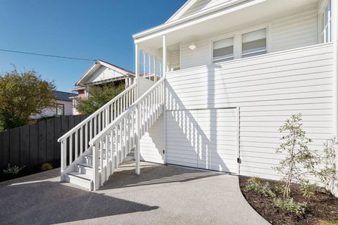 Architectural Brilliance - Sandy Bay - Accommodation Search 0