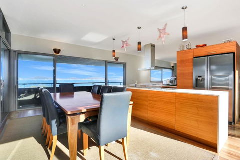 Architectural Design On The Beach - Accommodation Search 4