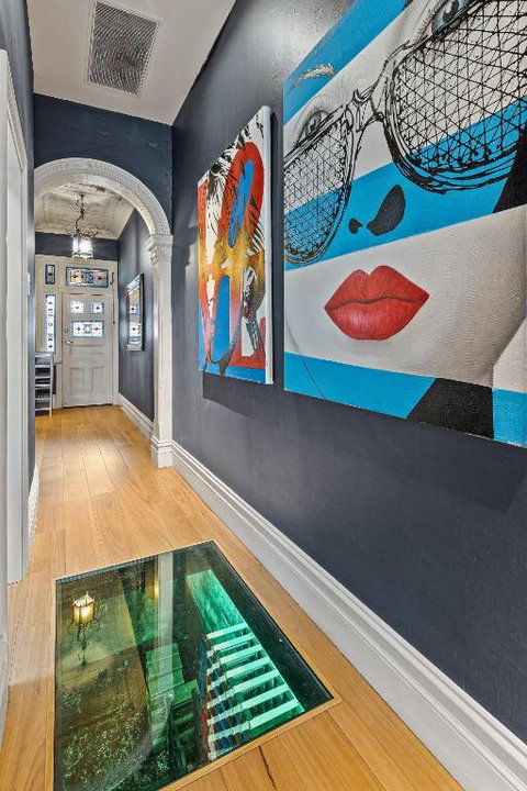 Artscape, Newtown Villa - Accommodation Search 3