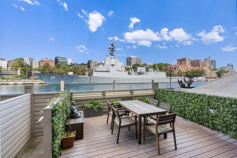 Artsy Boho Den In Iconic Fingerwharf Woolloomoolo - Accommodation Search 1