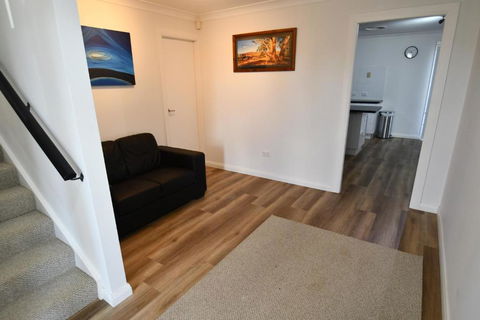 Ascot Gardens Serviced Apartments - Accommodation Search 3