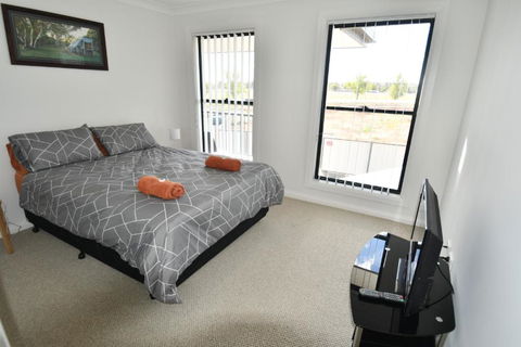 Ascot Gardens Serviced Apartments - Accommodation Search 1