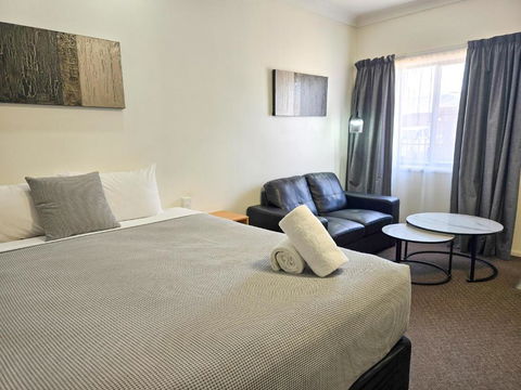 Ascot Lodge Motor Inn - Accommodation Search 0