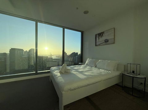 Astonishing 2B2B UpperWestSide Residence Opposite Southern Cross Station - Accommodation Search 2