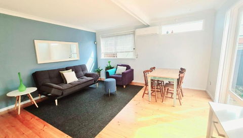 At College Avenue - Accommodation Search 4