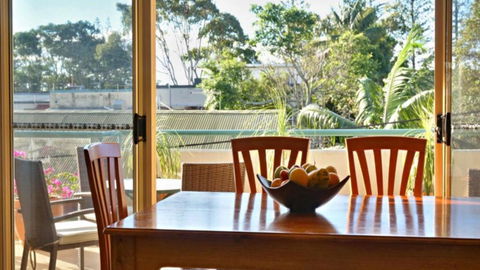 At Elizabeths - Accommodation Search 0