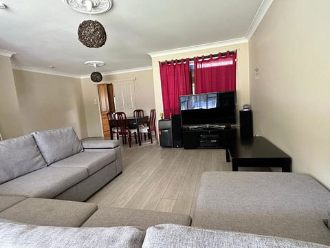 At Holiday House - Accommodation Search 1