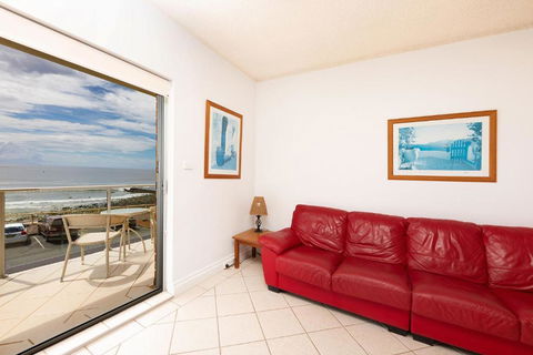 At The Beach, Debra Court Unit 5 - Accommodation Search 2