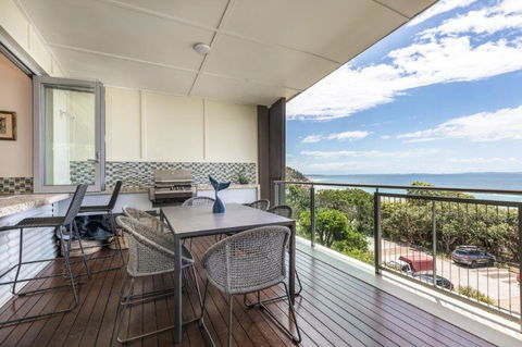 At Waves Penthouse Unit15 - Accommodation Search 4