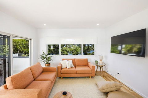 Aura Apartment-LJHooker Yamba - Accommodation Search 0