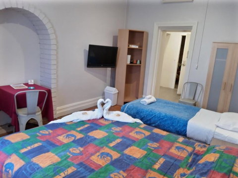 Austral Inn - Accommodation Search 3