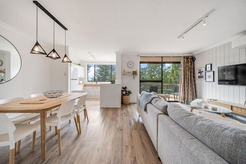 Avalanche 3 - 3BR Apartment L Central Location L Balcony L WiFi - Accommodation Search 0